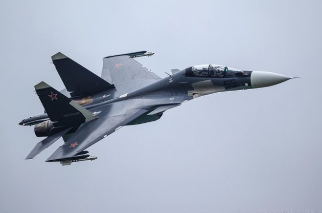 Росія випробовує в Криму нові бойові літаки – Newsweek