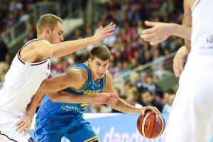 Евробаскет: Украина вырвала победу у Латвии и сохранила шансы на выход в плей-офф