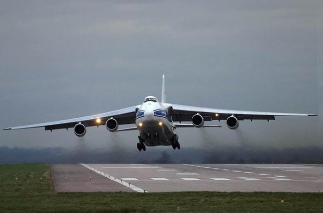 В Сирии приземлились два российских самолета с "гуманитарным грузом"