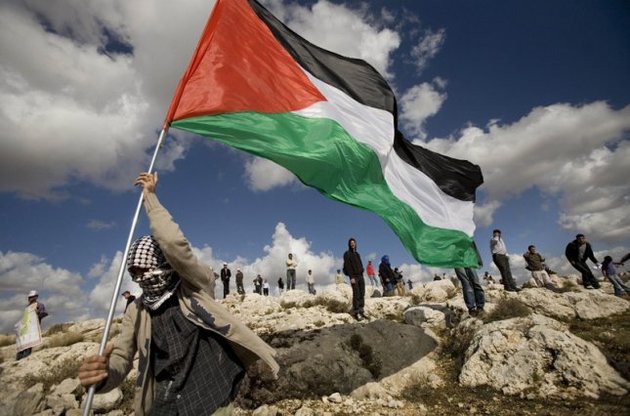 У штаб-квартирі ООН вперше підняли прапор Палестини