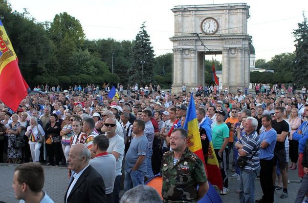 Протестувальники в Кишиневі перекрили центр міста