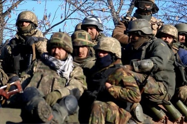 В сети появилось новое видео вывода украинских войск из Дебальцево