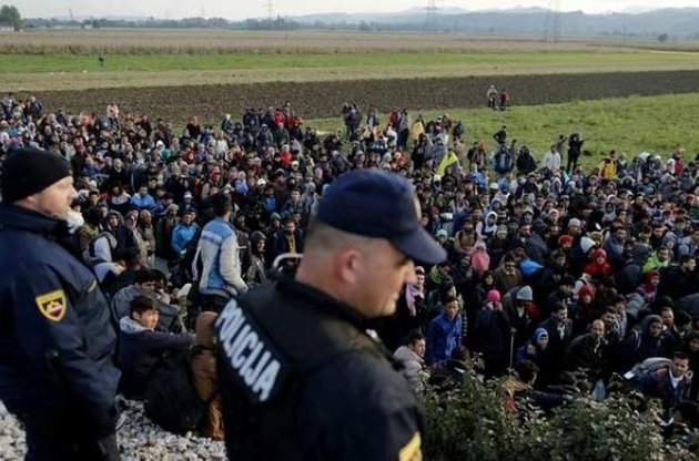 Словения начала строительство забора на границе с Хорватией - Reuters