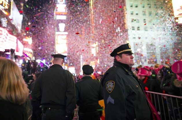 Новый год в ряде стран встретят с усиленной охраной из-за угрозы терактов