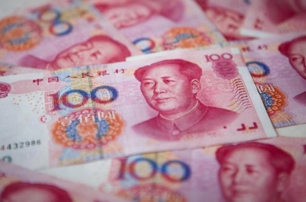 Валютні резерви Китаю впали вперше з 1992 року