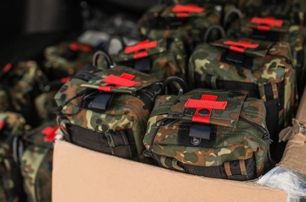 Великобритания предоставит украинской армии аптечки на $ 700 тысяч
