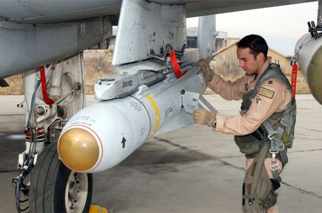 США поставлять Іраку озброєння майже на $ 2 млрд для боротьби проти "Ісламської держави"