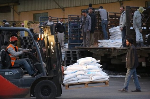 Режим Асада разрешил доставку гуманитарной помощи в осажденные города Сирии
