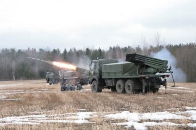 Беларусь проводит масштабные военные учения вдоль границы с Украиной