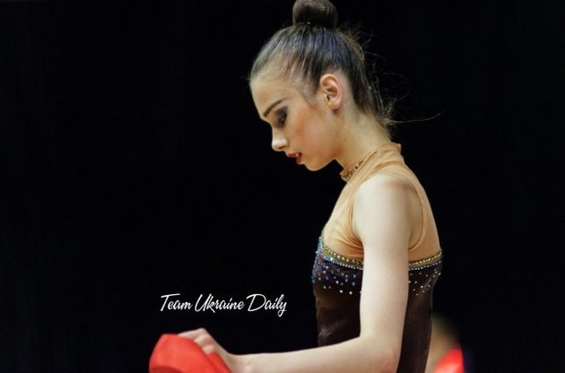 В Федерации гимнастики Украины шокированы решением 17-летней Романовой уехать в Россию