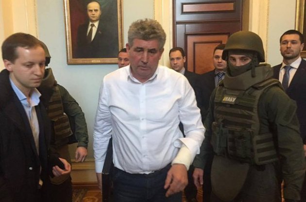 Детективы НАБУ задержали одесского судью-стрелка в здании Верховной Рады
