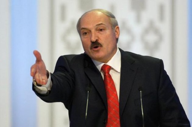Лукашенко пригрозив звільняти міністрів, які не можуть виконувати план розвитку Білорусі