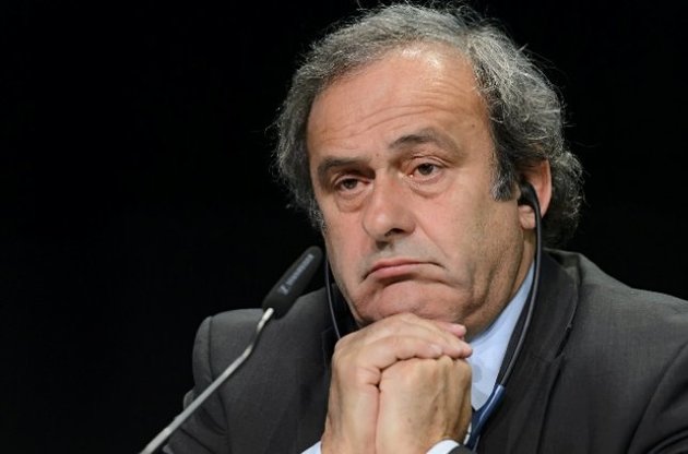 Платини ушел в отставку с поста президента УЕФА
