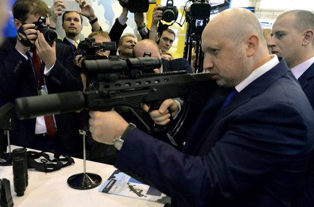 Турчинов розраховує на поставки зарубіжного летального зброї в Україну