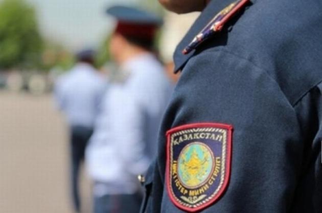 В Казахстане напали на два оружейных магазина и воинскую часть
