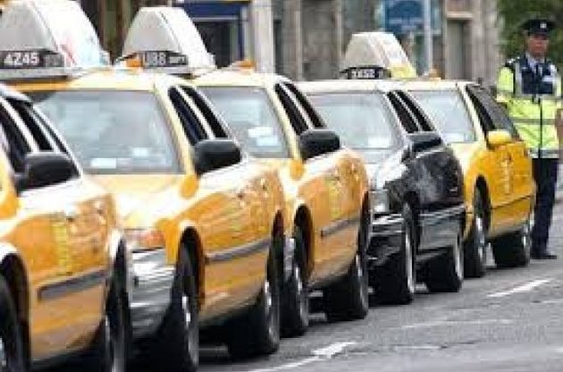 Сервис по вызову такси Uber заработал в Киеве