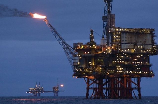 Мировые цены на нефть резко ускорили снижение