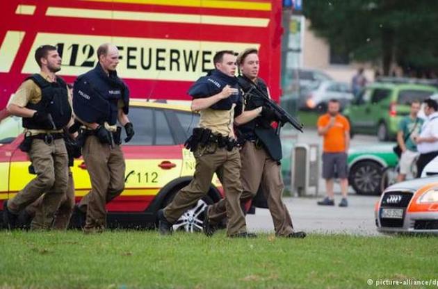 У Мюнхені зупинився весь міський транспорт через теракт