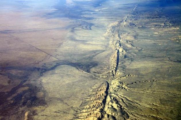 Землетруси Сан-Андреас можуть бути пов'язані з впливом Сонця і Місяця – вчені