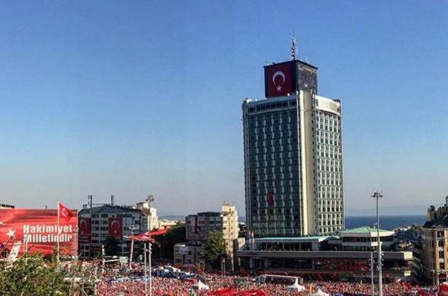 В Стамбуле состоялся многотысячный митинг в поддержку демократии
