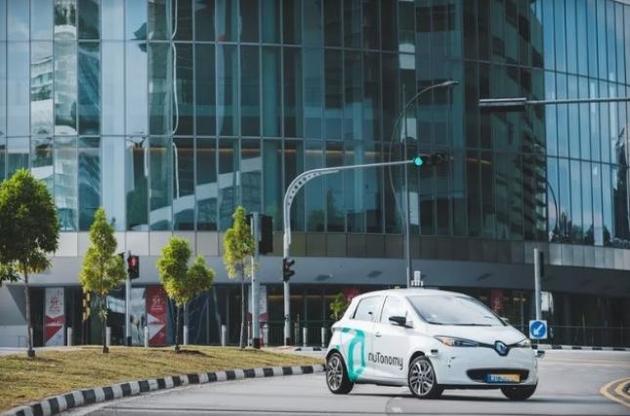 У Сінгапурі почалися випробування першого в світі безпілотного таксі