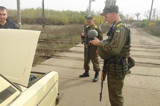 На КПВВ в зоне АТО задержали боевика "ДНР", который прикрывался младенцем