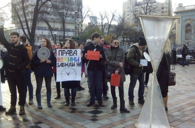 Очень серьезной проблему дискриминации считают 14% украинцев