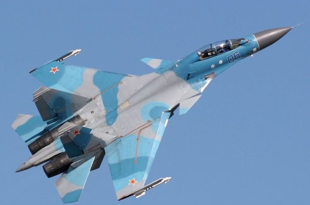 Росія проводить військові навчання бойової авіації над територією Криму
