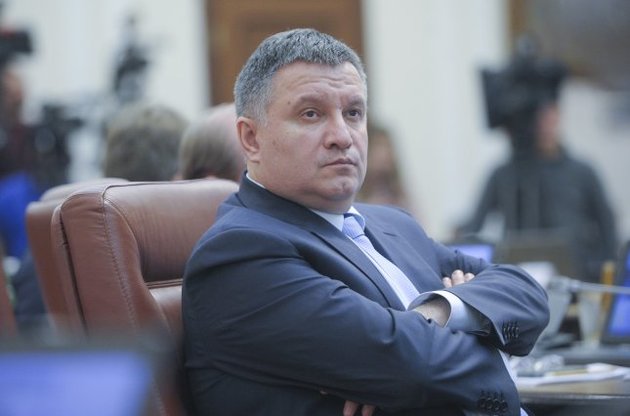 Аваков отказался уходить в отставку в связи с убийством полицейских в Княжичах