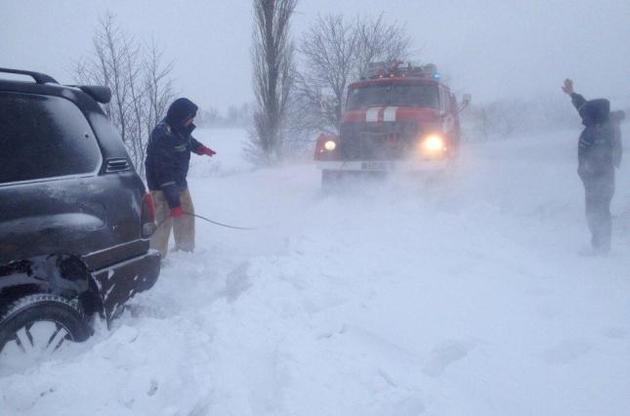 В Одесской области перекрыли проезд по двум автодорогам из-за снегопадов