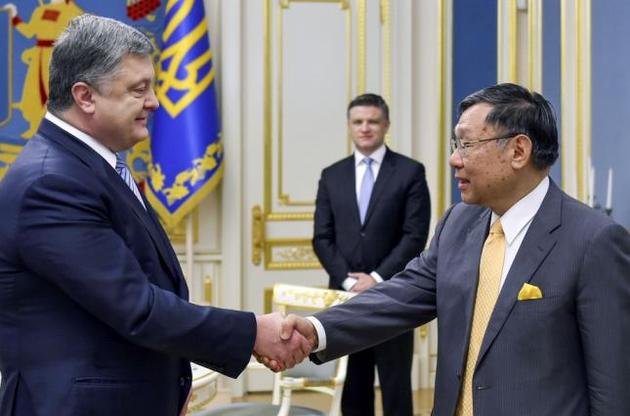 Порошенко оголосив 2017-й роком Японії в Україні