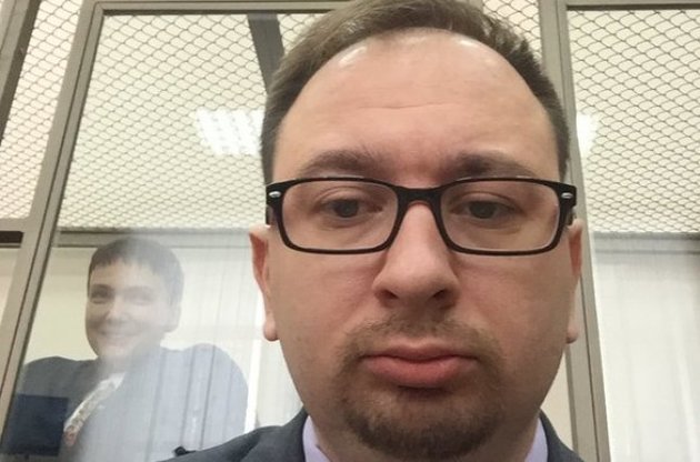 Адвоката Полозова выпустили из здания УФСБ в Крыму