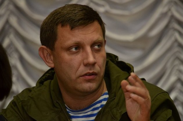 У дома главаря "ДНР" Захарченко съехалось много грузовиков "КамАЗ" - журналист
