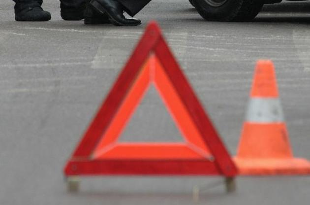 В Винницкой области столкнулись три автобуса и легковой автомобиль, один человек погиб
