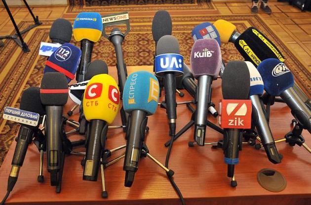 Количество нападений на журналистов в Украине уменьшилось вдвое