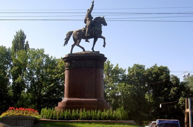 Влада Києва відмовилась прибрати пам'ятник Щорсу з центра міста