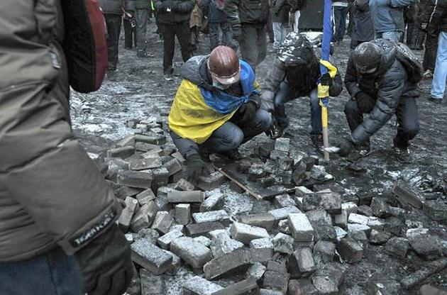 Большинство жителей России считают Майдан в Киеве "государственным переворотом"