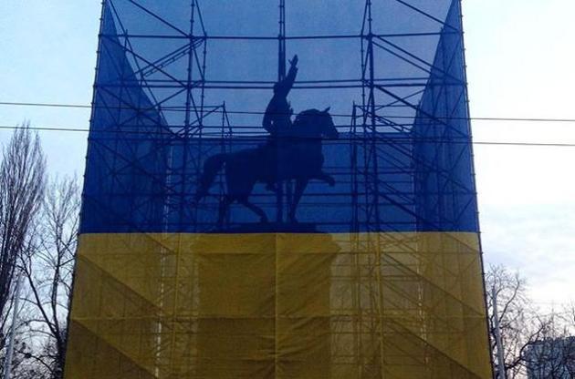 Киевсовет отказался демонтировать памятник Щорсу без решения Кабмина