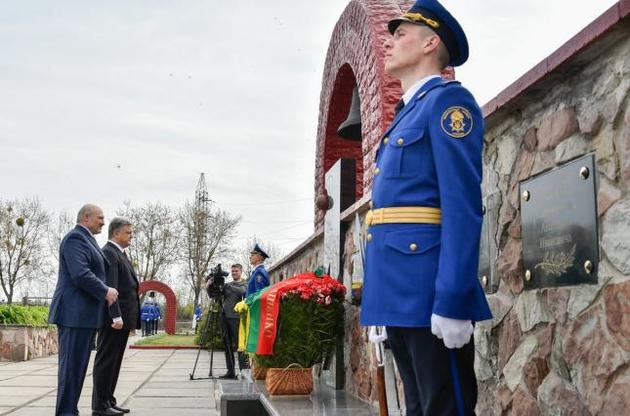 Лукашенко запевнив Порошенко в нейтралітеті