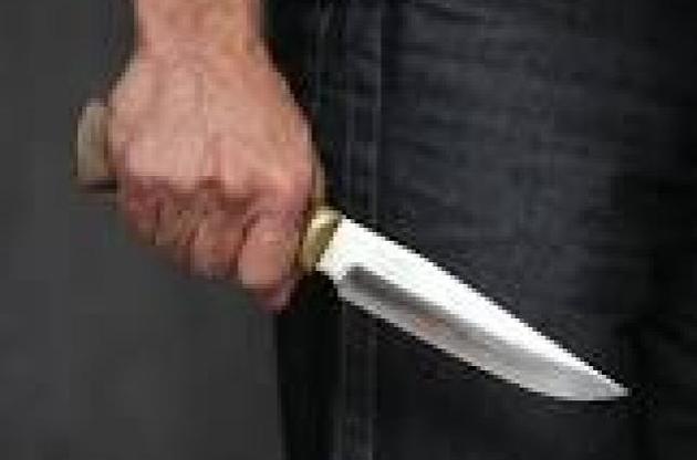 В Париже задержали человека с ножом