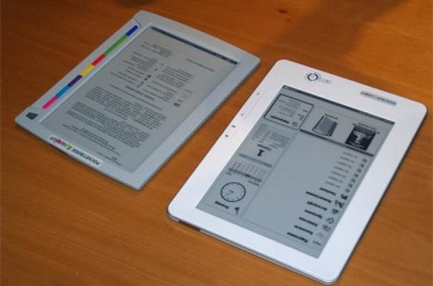 В Украине проведут эксперимент по замене бумажных учебников на электронные