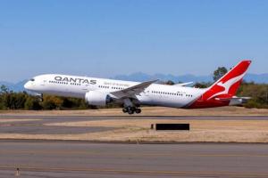 Компания Qantas обновила рекорд длительности беспосадочного полета