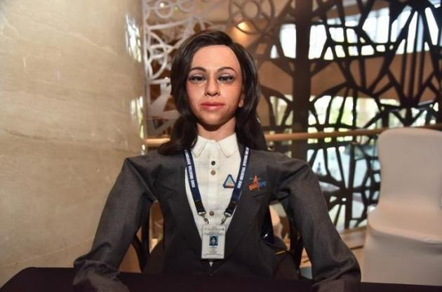Индия намерена отправить в космос человекоподобного робота-женщину