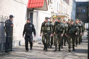 Аваков отправил спецназ и Нацгвардию в Мукачево