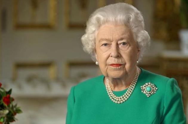 "Лучшие дни возвратятся": Елизавета II обратилась к британцам в связи с эпидемией COVID-19