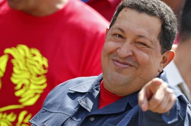 Парламент Венесуели дозволив Чавесу залишитися президентом без інавгурації