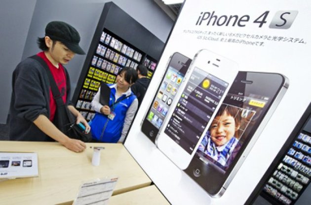 Apple вперше стала лідером ринку телефонів в Японії, обійшовши місцевих виробників