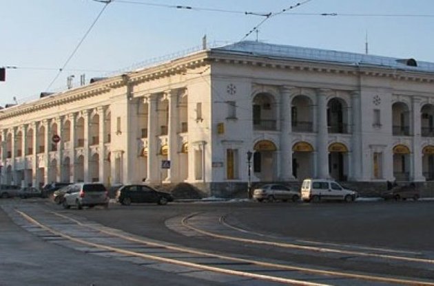 Киевсовет отказался просить Кабмин передать Гостиный двор в коммунальную собственность