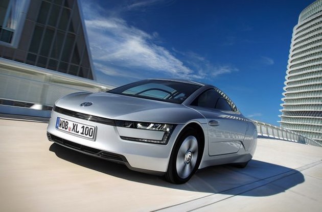 Volkswagen запустит в серию сверхэкономичный гибрид XL1 - меньше литра на 100 км пути