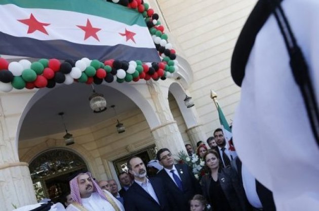 Сирійська опозиція відкрила своє перше посольство за кордоном